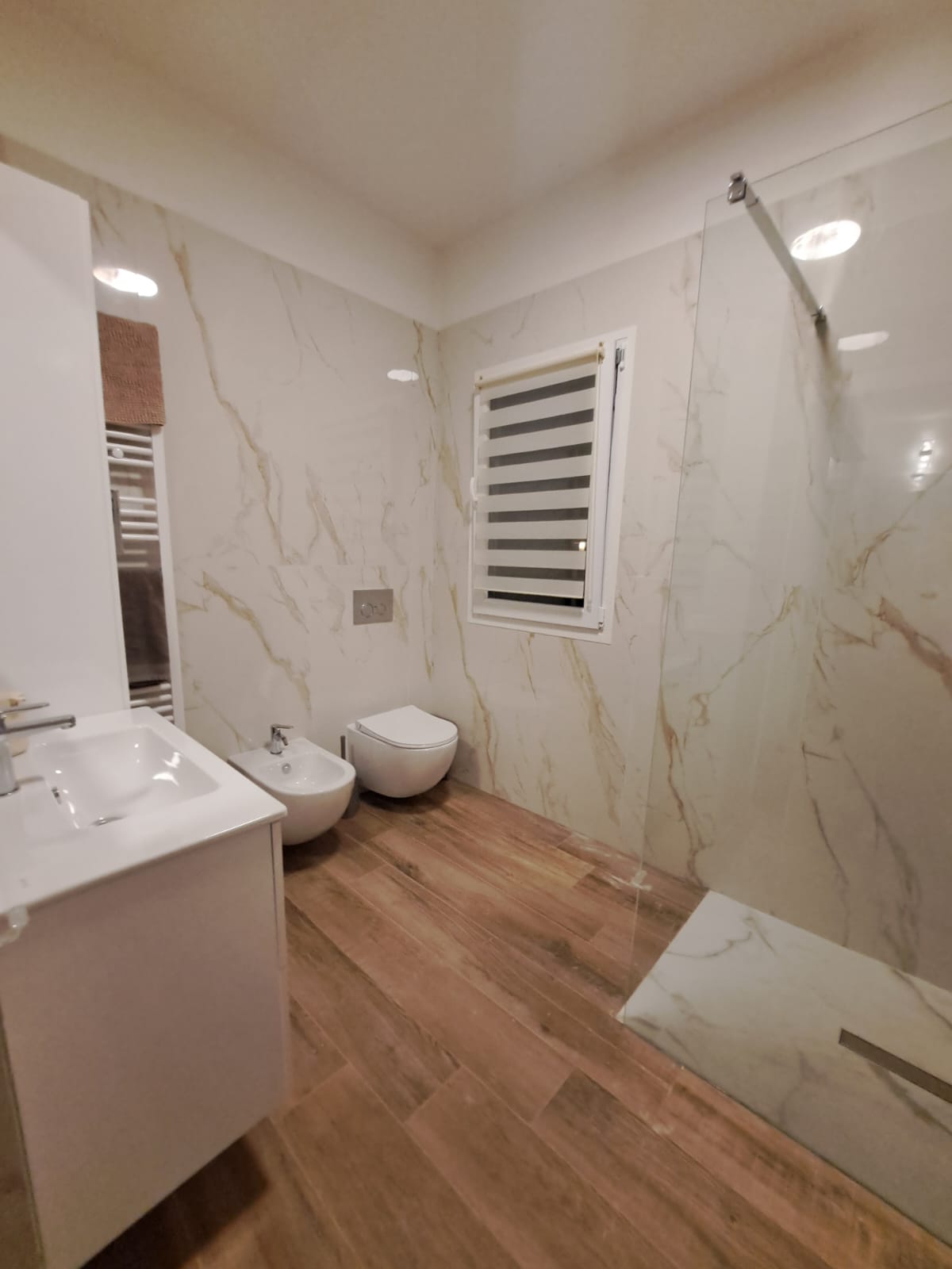 8def1ff1-cdd1-42ab-b537-df42912b3488